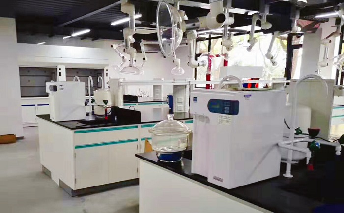 上海交通大學(xué)實驗室超純水機(jī)安裝完工